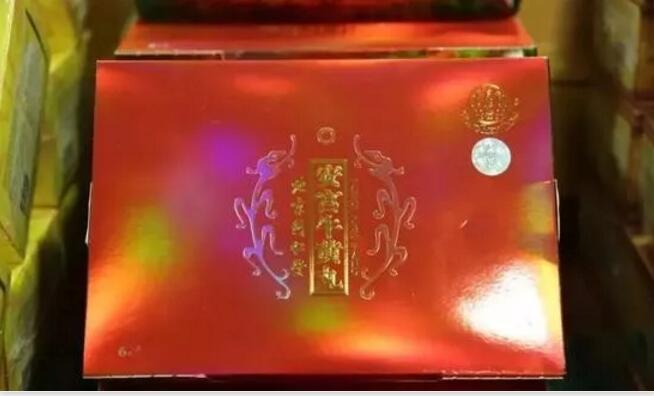 触目惊心!曾经的购物天堂,已沦为“假货天堂”(图33) 触目惊心!曾经的购物天堂,已沦为“假货天堂”(图33)