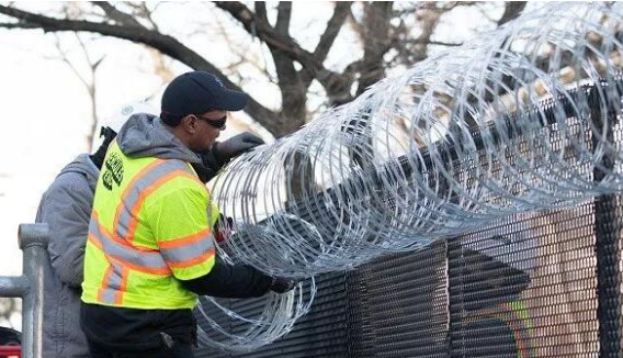 2万重兵驻华盛顿!铁网围国会!总统就职如临大敌(图8) 24.png