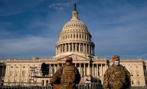 2万重兵驻华盛顿!铁网围国会!总统就职如临大敌(图10) 26.png