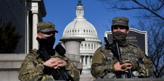 2万重兵驻华盛顿!铁网围国会!总统就职如临大敌(图1) 20.png