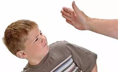 妈妈一巴掌下去,8岁女儿没了!家长注意,孩子的这个部位千万不能打!(图2) 42.jpg