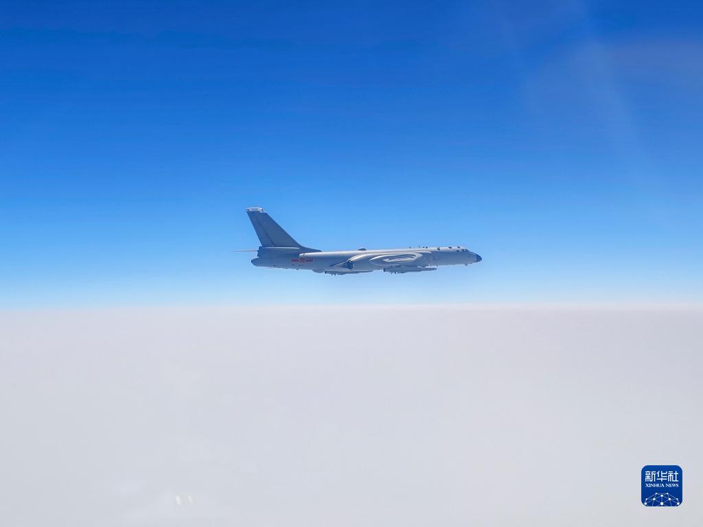 东部战区圆满完成环台岛战备警巡和“联合利剑”演习(图6) 东部战区圆满完成环台岛战备警巡和“联合利剑”演习(图6)