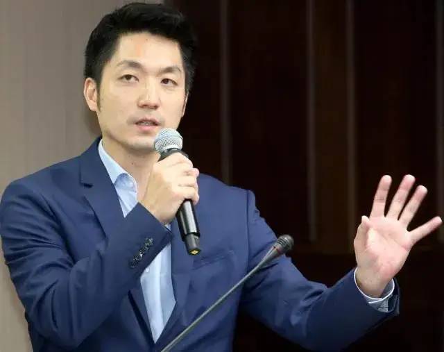 蒋万安被绿营酸“当选靠阿公”,台北市议员:他的表现让民进党急了(图1) 1.jpg