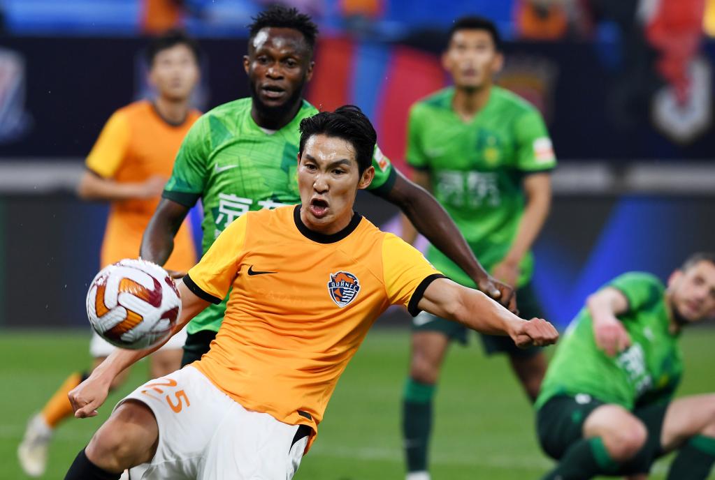 中超综合|青岛海牛大胜北京国安 武汉三镇绝杀梅州客家(图1) 中超综合|青岛海牛大胜北京国安 武汉三镇绝杀梅州客家(图1)