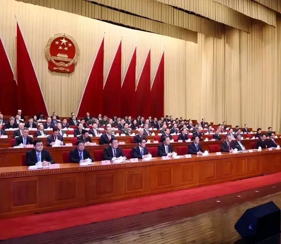 省委书记、省长和部长三者谁级别更高?(图1) 1.jpg