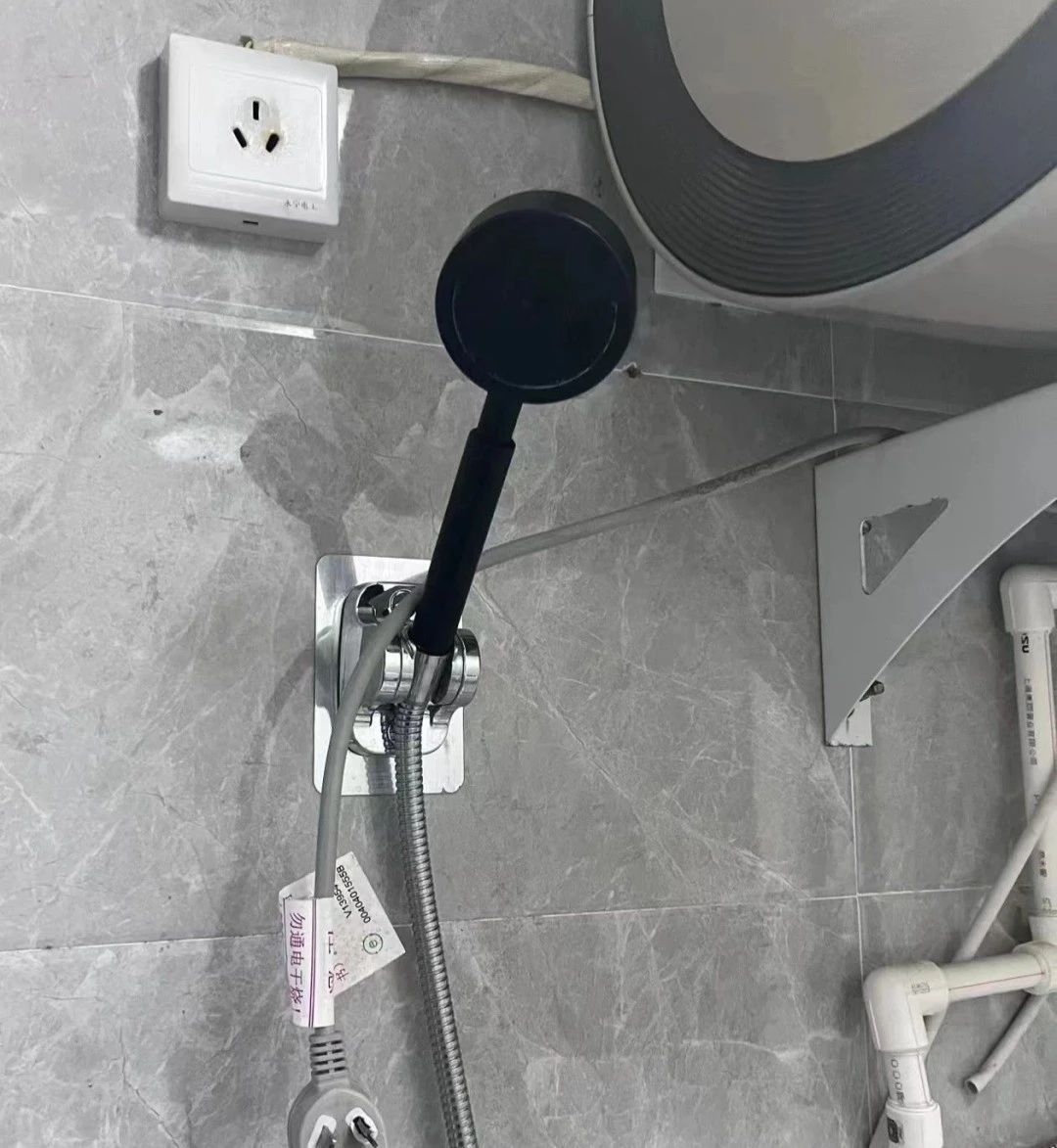 家里突然电费猛增?当心!网友描述死里逃生经历……(图2) 2.jpg