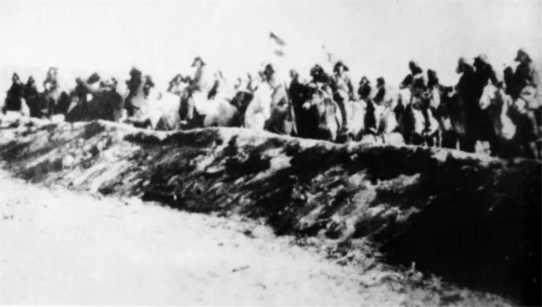 铭记历史!奋发图强!(图2) 2.jpg