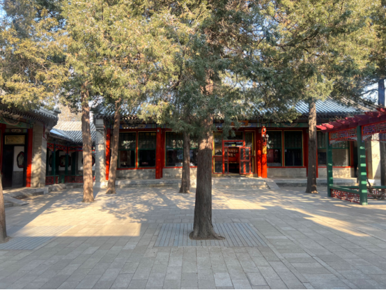 【统战地标•北京】这座颐和园内的四合院,为何是中共中央“进京赶考之路”的重要一站?(图2) 640.png