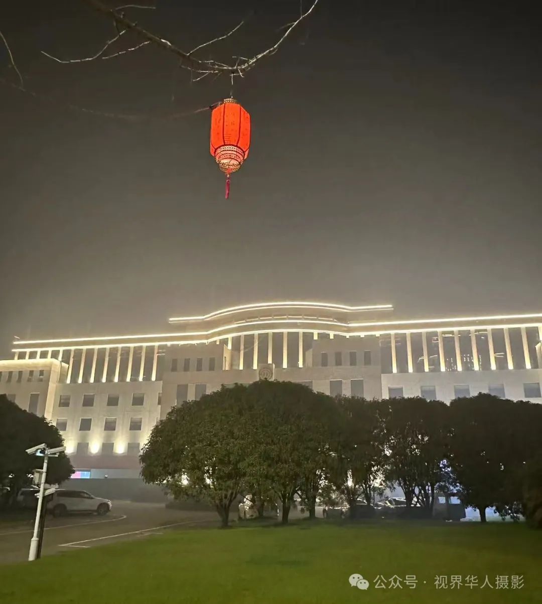 岑国荣丨台州市府大道除夕夜的繁华盛景(图25) 640.jpg
