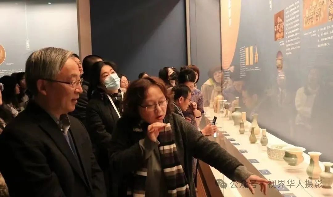 岑国荣|穿越时空的插花艺术之旅(图6) 640.jpg