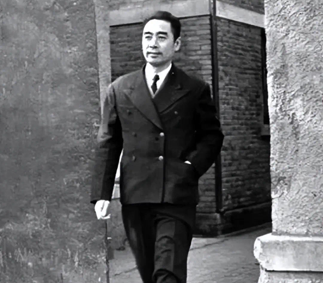 1927年周恩来被捕,没想到前来审讯的,竟是他当年黄埔军校的学生(图5) 12.jpg