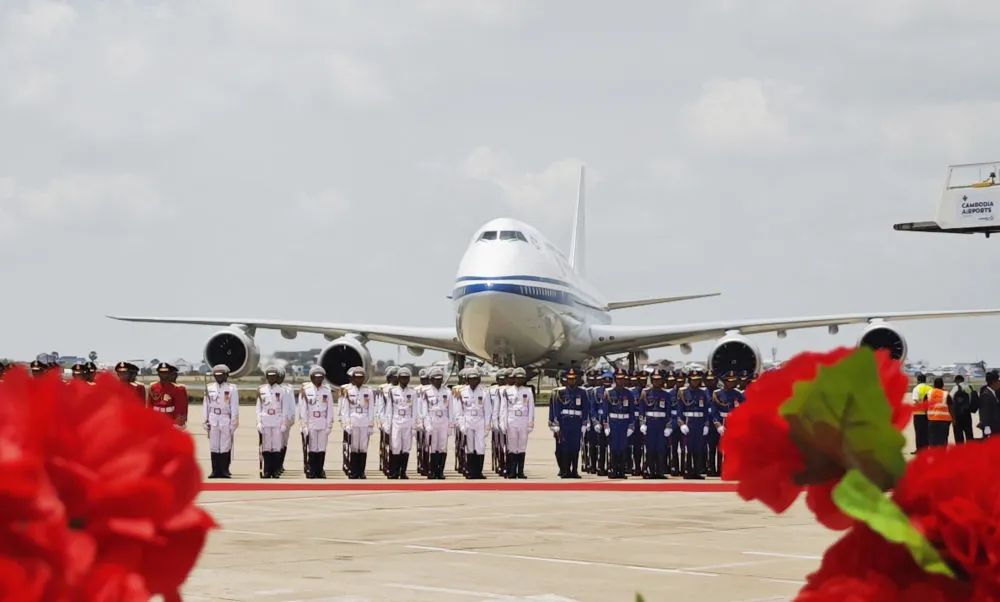 高清大图 | 习近平访问柬埔寨精彩图集(图4) 高清大图 | 习近平访问柬埔寨精彩图集(图4)