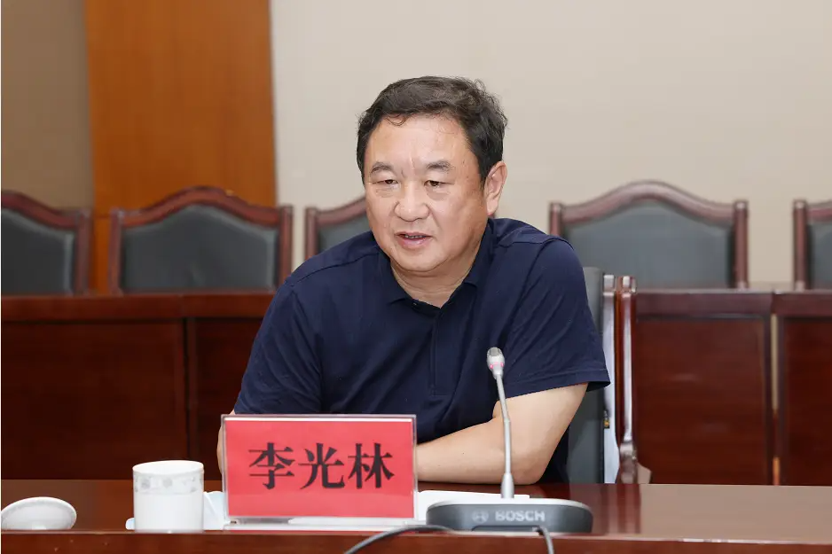 涉案数额特别巨大!云南省烟草专卖局原局长李光林被公诉(图1) 涉案数额特别巨大!云南省烟草专卖局原局长李光林被公诉(图1)