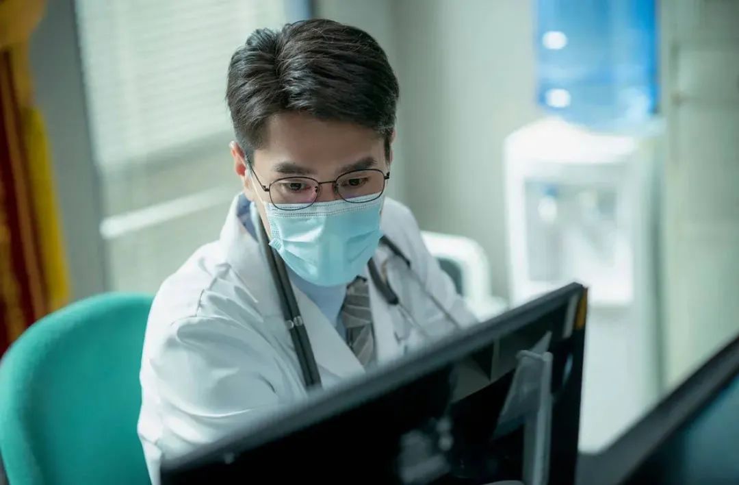 飞机上乘客突发急病,医生为何不救?(图3) 图片