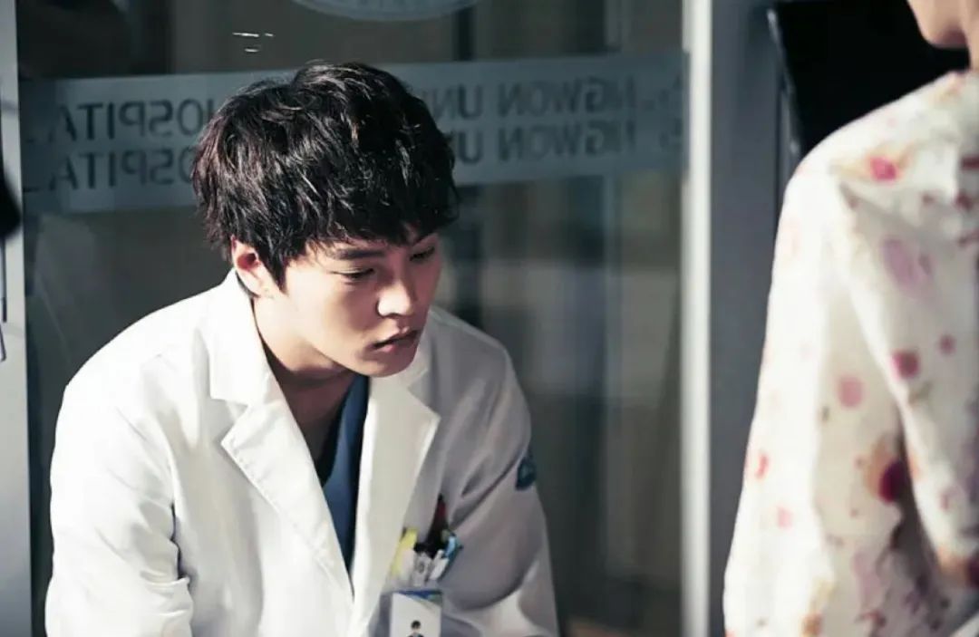 飞机上乘客突发急病,医生为何不救?(图6) 图片