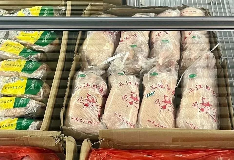 为什么一只活鸭上百元,一只烤鸭只要25元?(图2) 图片