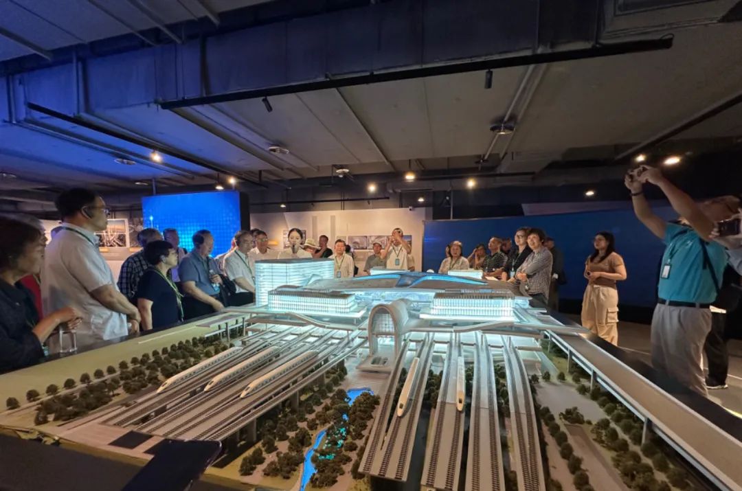 岑国荣丨崭新的交通枢纽中心:杭州西站(图3) 岑国荣丨崭新的交通枢纽中心:杭州西站(图3)