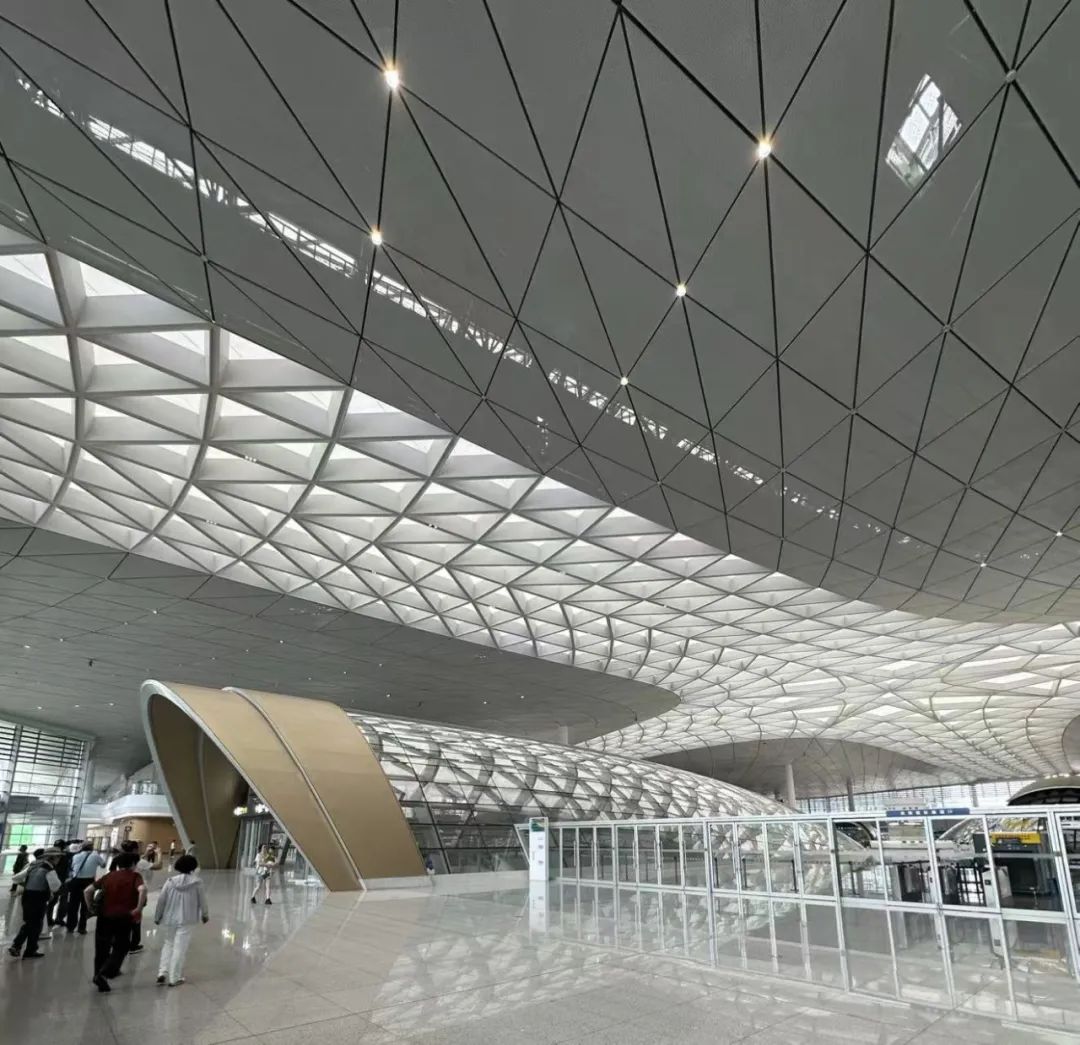 岑国荣丨崭新的交通枢纽中心:杭州西站(图10) 岑国荣丨崭新的交通枢纽中心:杭州西站(图10)