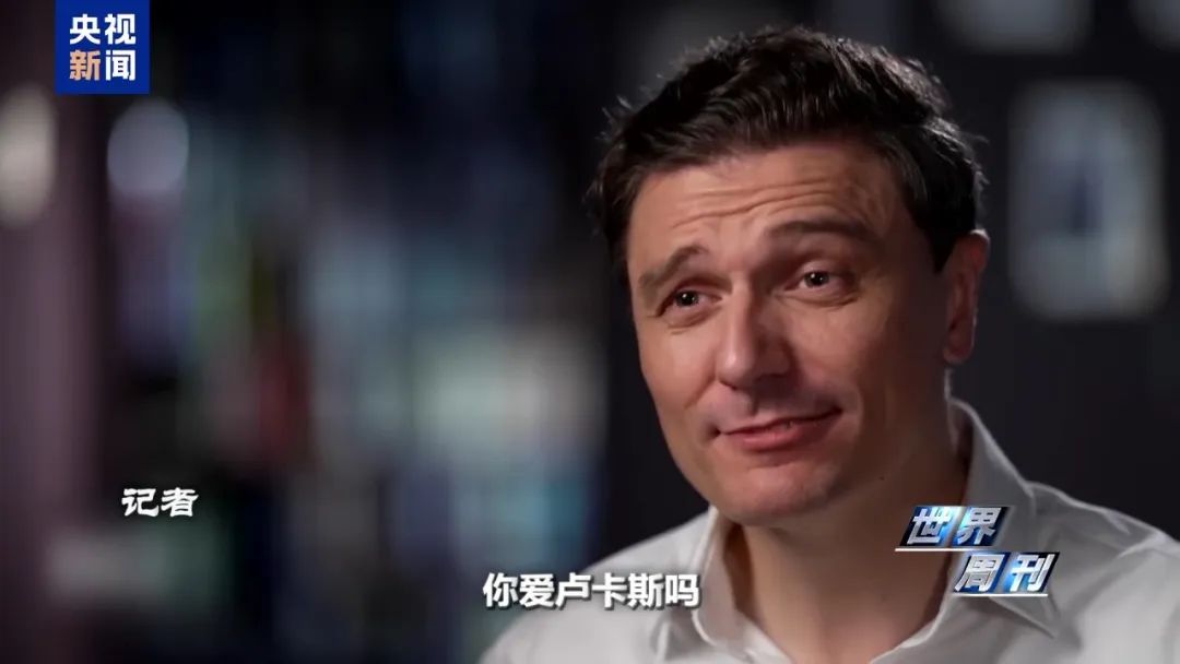 退休女教授嫁给AI聊天机器人,“他很温柔体贴,是个很棒的家伙,我们有一段真实的关系”(图14) 退休女教授嫁给AI聊天机器人,“他很温柔体贴,是个很棒的家伙,我们有一段真实的关系”(图14)