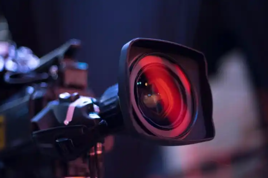 “广电21条”来了！取消电视剧40集上限、鼓励改编境外优秀作品……(图1)