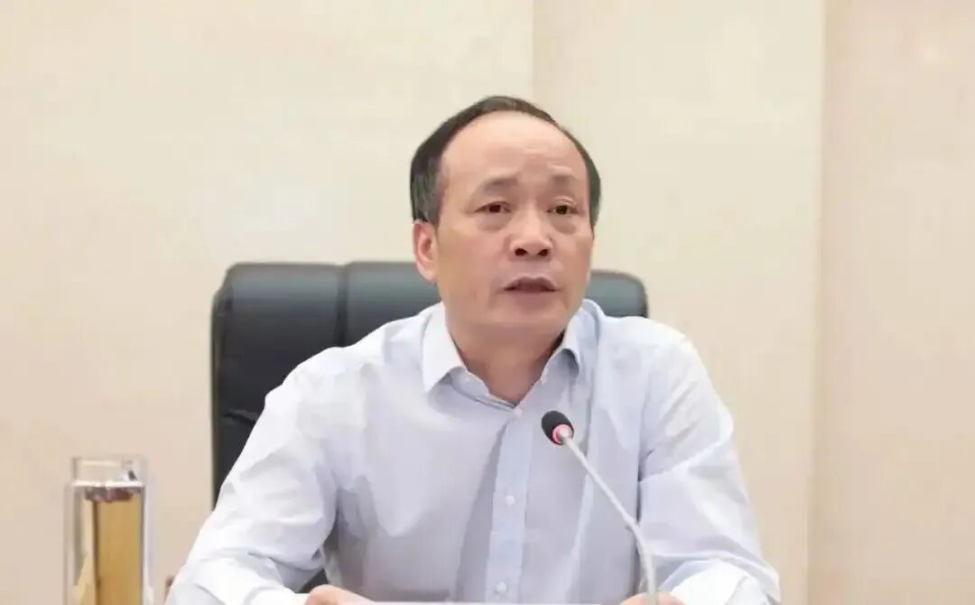 中纪委连打两虎!(图1) 11a.jpg