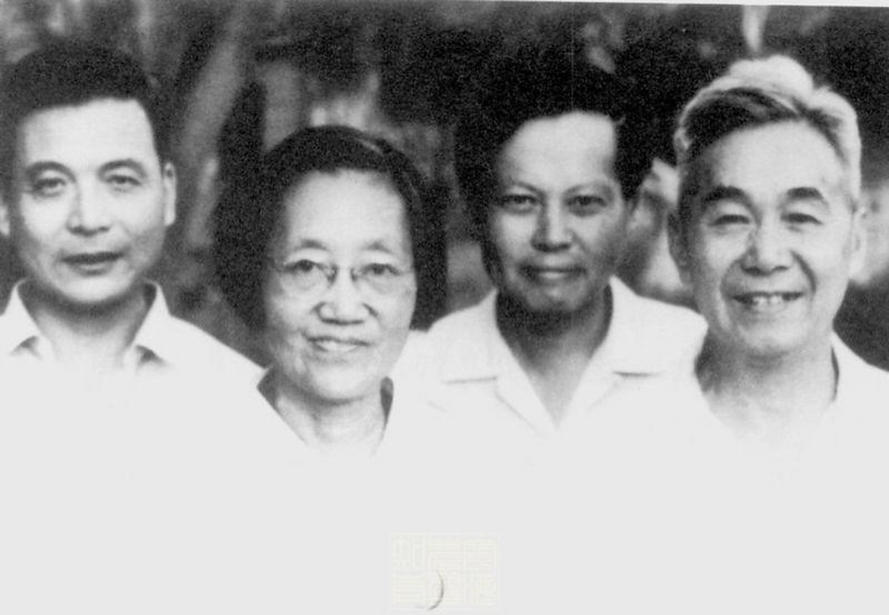 与杨振宁合影的绝密女人,是美国重大误判下最后悔放走的中国天才(图1) a1.png